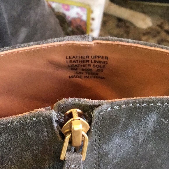 Tory Burch Olive Suede Olive Green Ankle Boots - Picture 5 of 8